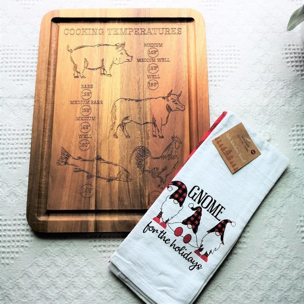 Dickey's‎ Barbecue Pit Meat Cooking Temperature Engraved Cutting Board + Towels